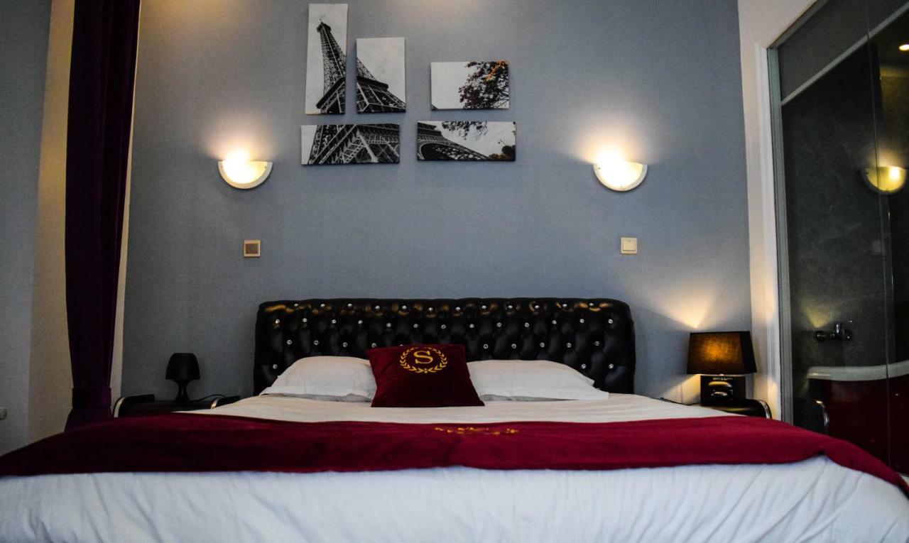 Chateau Nevers Bed & Breakfast Varennes-Vauzelles Exterior photo